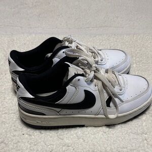 Nike White and Black Women’s Sneakers